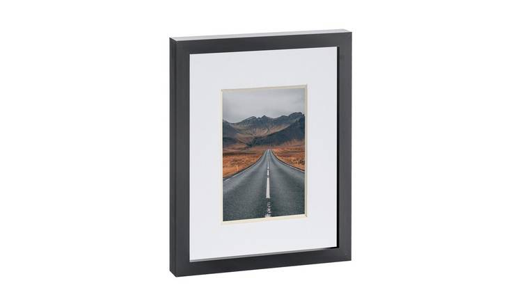 Nicola Spring Photo Frame - 8" x 10" with Mount - Black/White