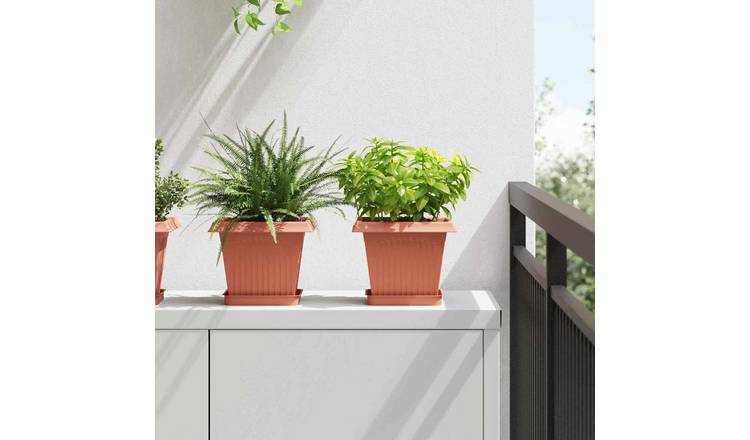 Walplus Pack of 6 Plastic Square Planter Tray - Brick Red - 15 x 15 x 2 cm