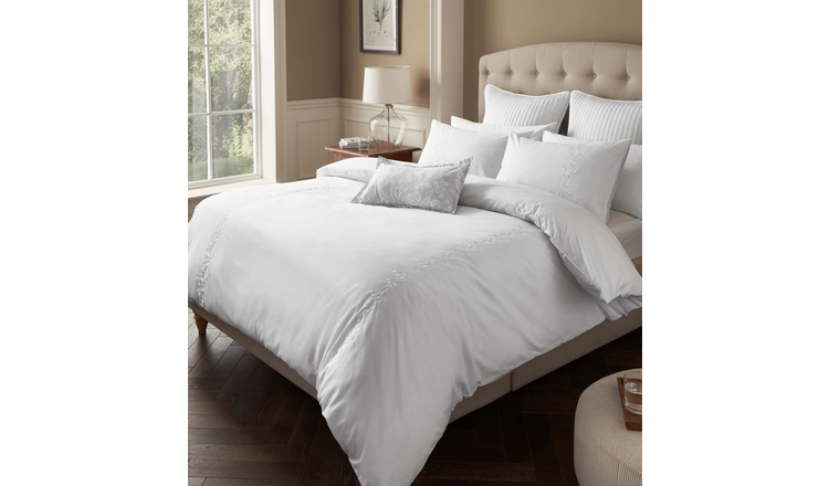 Samantha Faiers Home Alice Embroidery Duvet Set - Double - White
