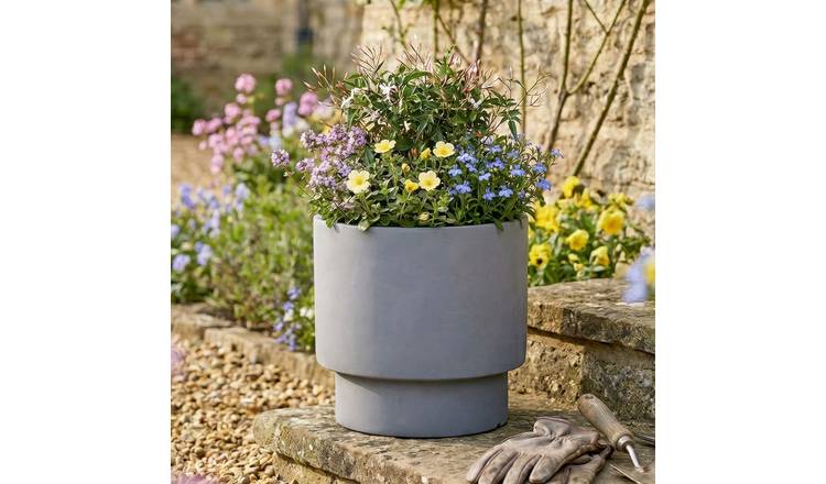 Dibor Small Fibre Clay Outdoor Garden Planter – Light Grey