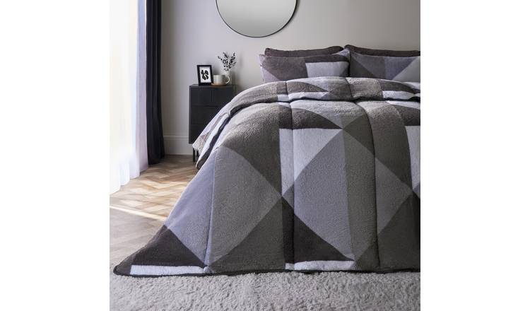 OHS Geo Print Teddy Reversible 10.5 Tog Coverless Duvet Set Grey - King