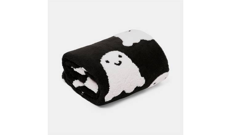 OHS Halloween Tufted Ghost Soft Fleece Throw - 120 x 150cm - Black & White