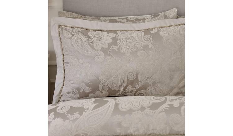 Catherine Lansfield Opulent Jacquard Pillow Sham Pair 50 x 75cm - Champagne