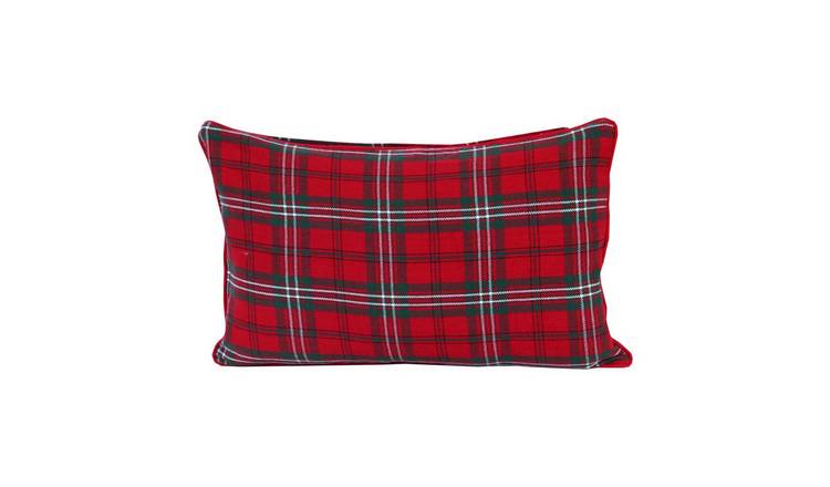 Homescapes Red Cotton Edward Tartan Rectangular Cushion Cover - 30 x 50 cm