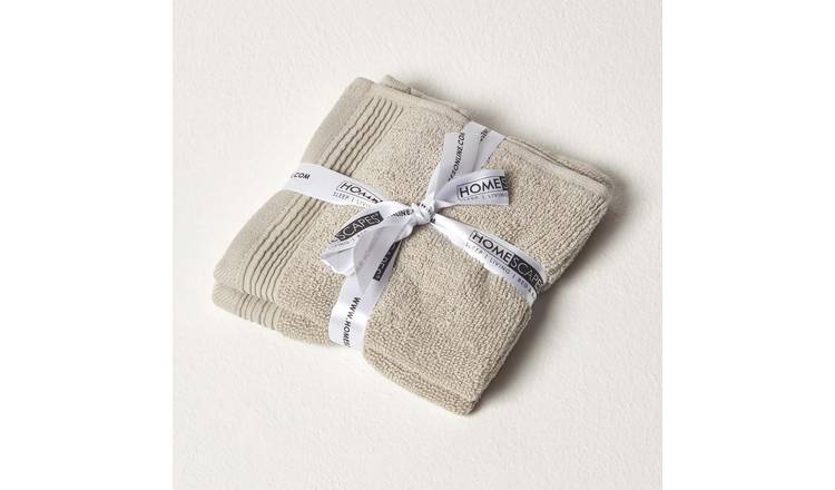 Homescapes Pack of 2 Egyptian Cotton 700 GSM Face Cloths - Taupe