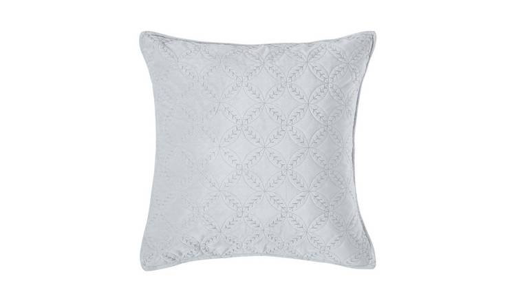 Homescapes Grey Eternity Ring Quilted Velvet Cushion Cover - 45 x 45 cm