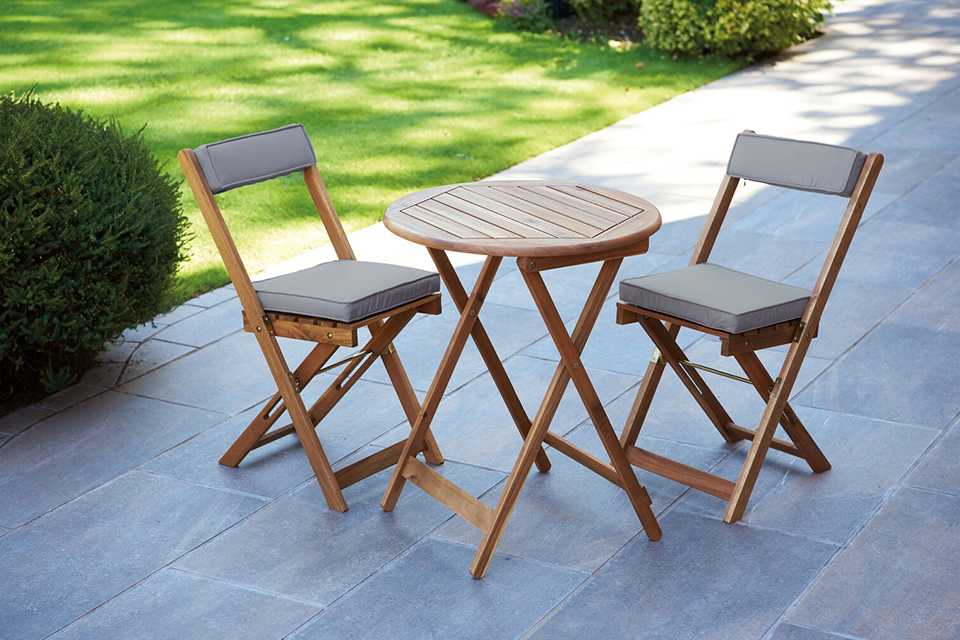 Our guide to choosing the best garden furniture Argos
