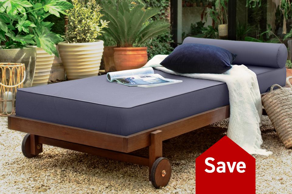Save up to 1/3 on selected garden furniture.