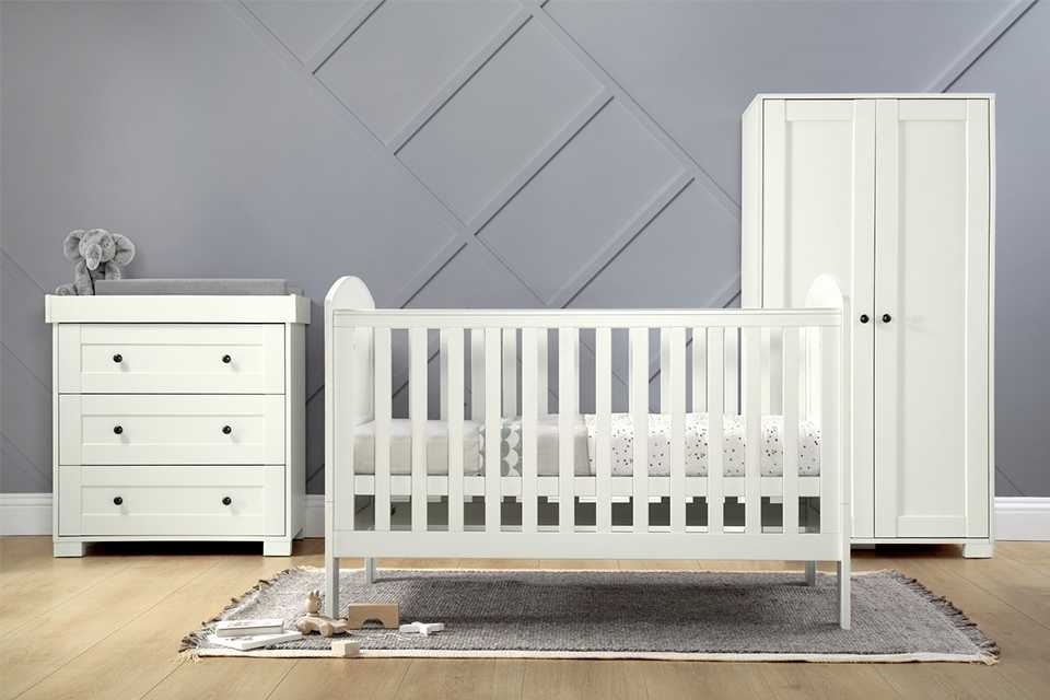 Mamas & Papas Harrow 3 Piece nursery furniture set including cot bed, wardrobe, chest of drawers with changer top in white colour.