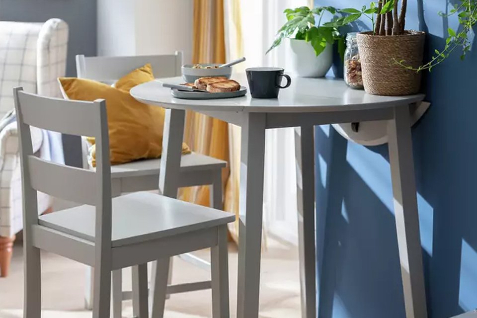 Habitat Chicago extending bar table and 2 stools in grey colour.
