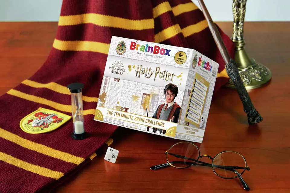 A Brainbox Harry Potter board game on a table.