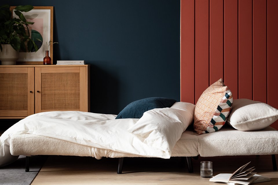 Guests staying? Includes bedding, throws, guest beds and more.