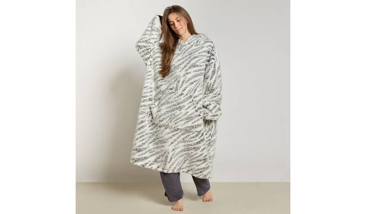 OHS Zebra Print Teddy Marl Hoodie Blanket - Extra Long - Black