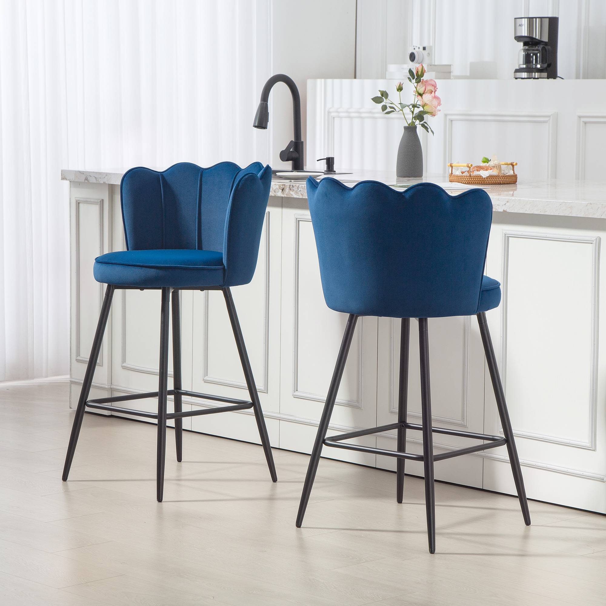 HOMCOM Set of 2 Velvet Bar Stools with Petal Backrest and Footrest - Dark Blue - Image 4