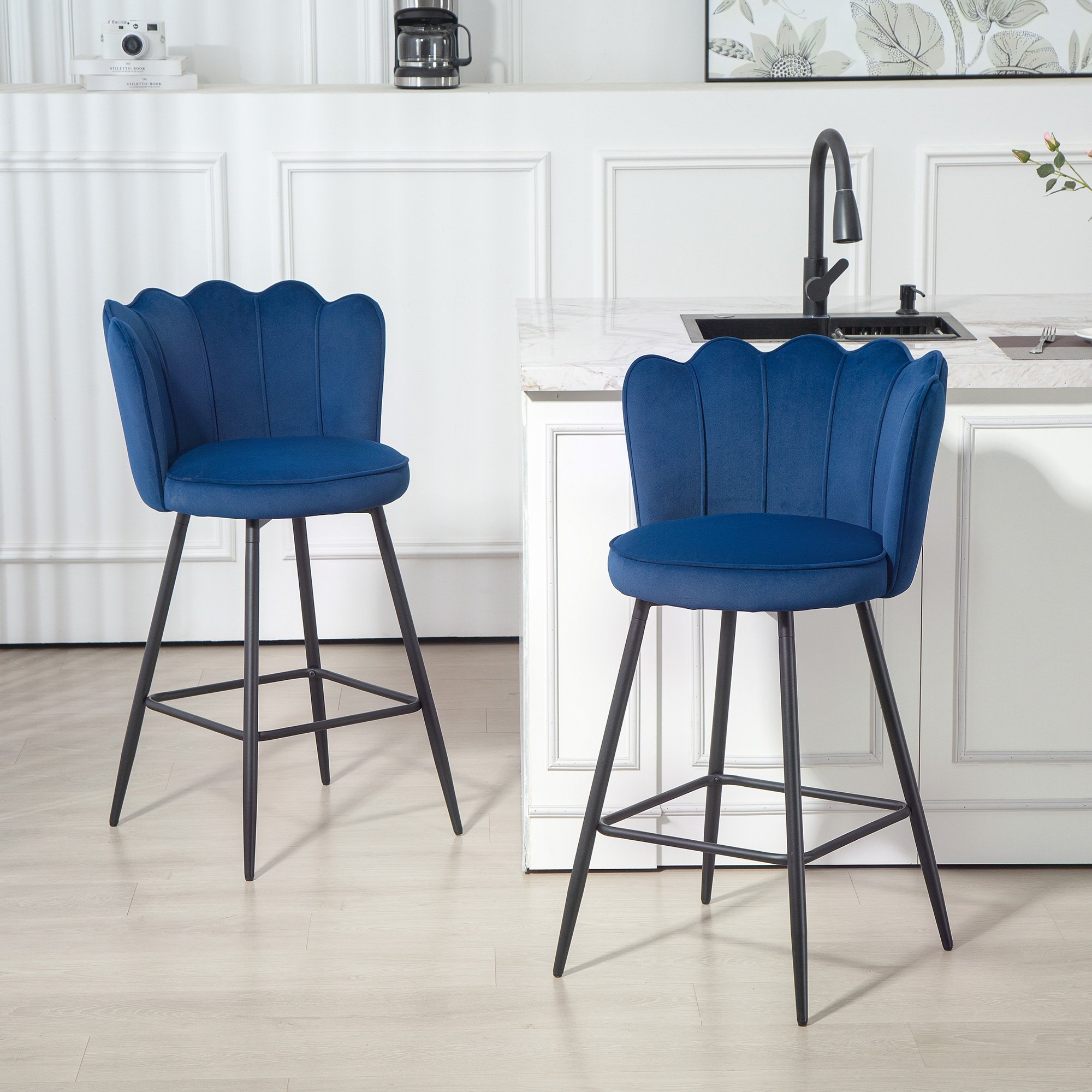 HOMCOM Set of 2 Velvet Bar Stools with Petal Backrest and Footrest - Dark Blue - Image 6