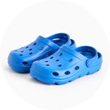 Sandals & flip flops.