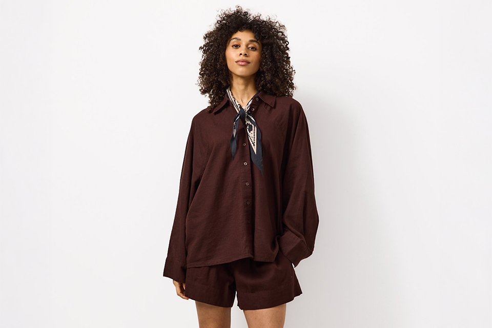 Casual summer outfit styled with a breathable top and relaxed bottoms, perfect for everyday warm‑weather dressing.