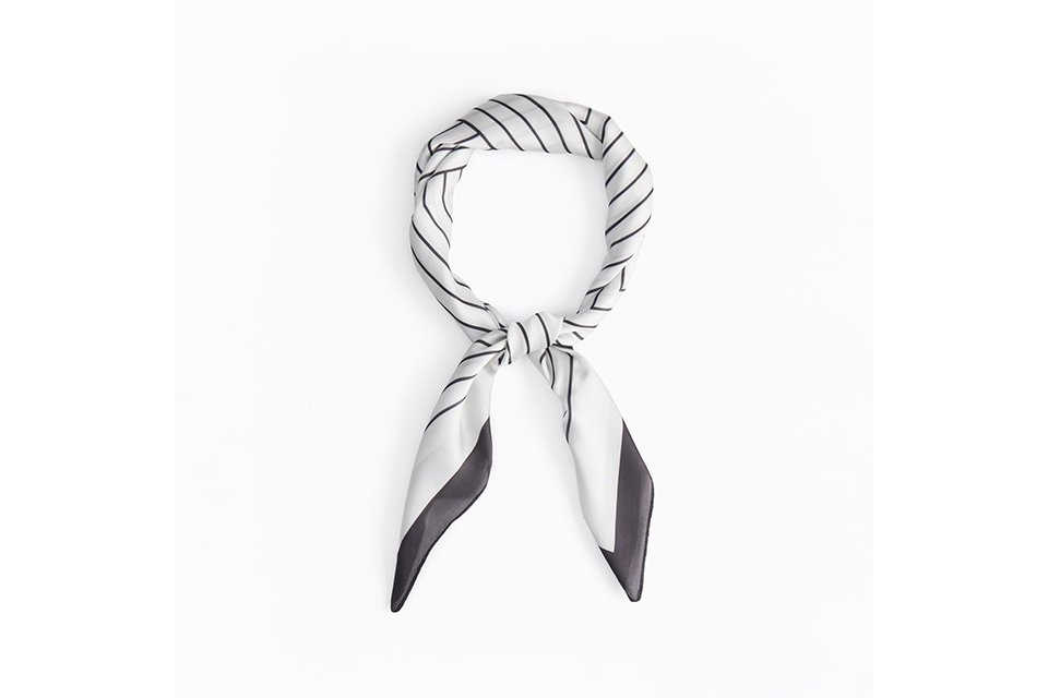 Lightweight workwear scarf to add a polished finish.