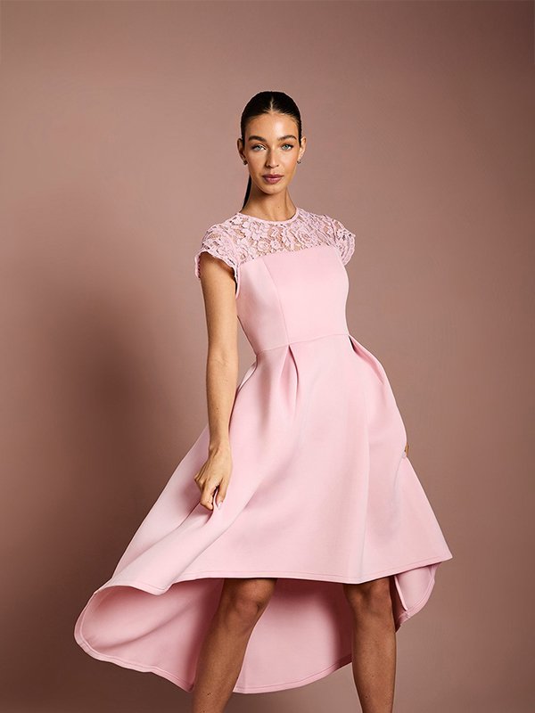 Women’s occasionwear. Find outfit ideas that keep you comfortable, confident and ready for every special occasion.