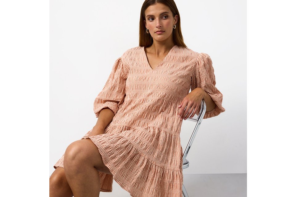 Women's holiday shop.