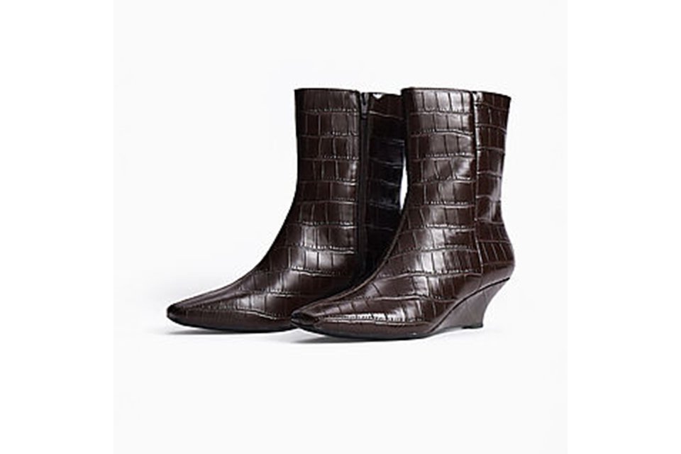 Boots & Wellies.