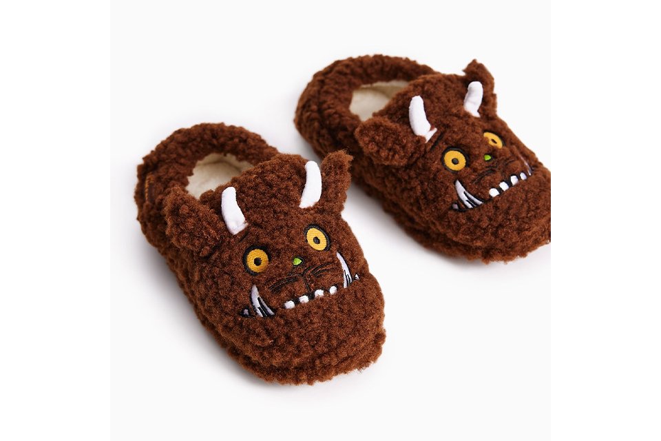Slippers.