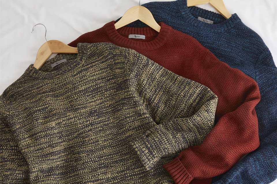 Men's knitwear.