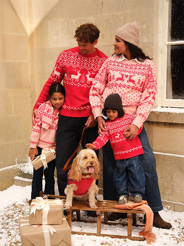Festive feels. Whether it's winter walks, Christmas tree shopping or family festivities, make sure you style the moment.​