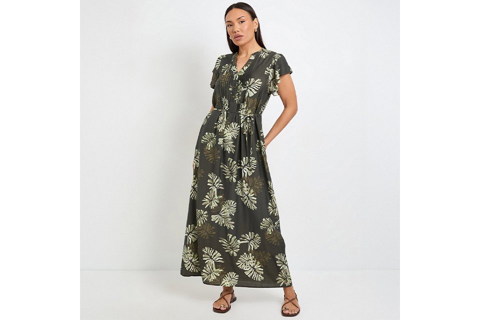 Maxi dresses.