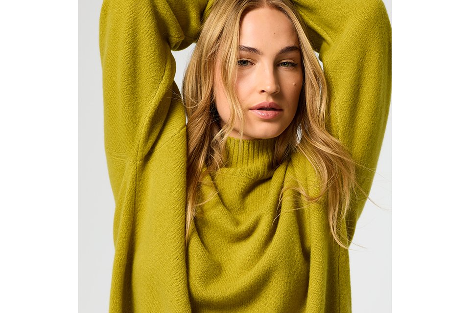 Jumpers & cardigans.