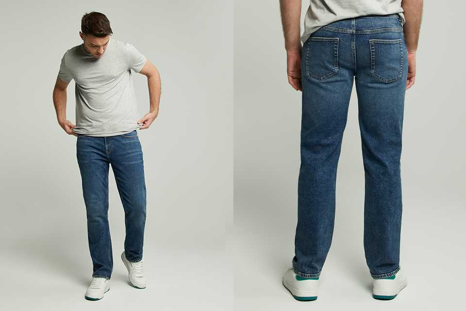 Straight leg jeans.