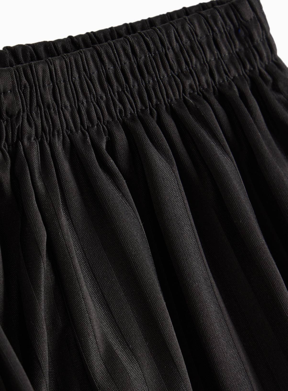 2 Pack Black Football Shorts 10 years - Image 4