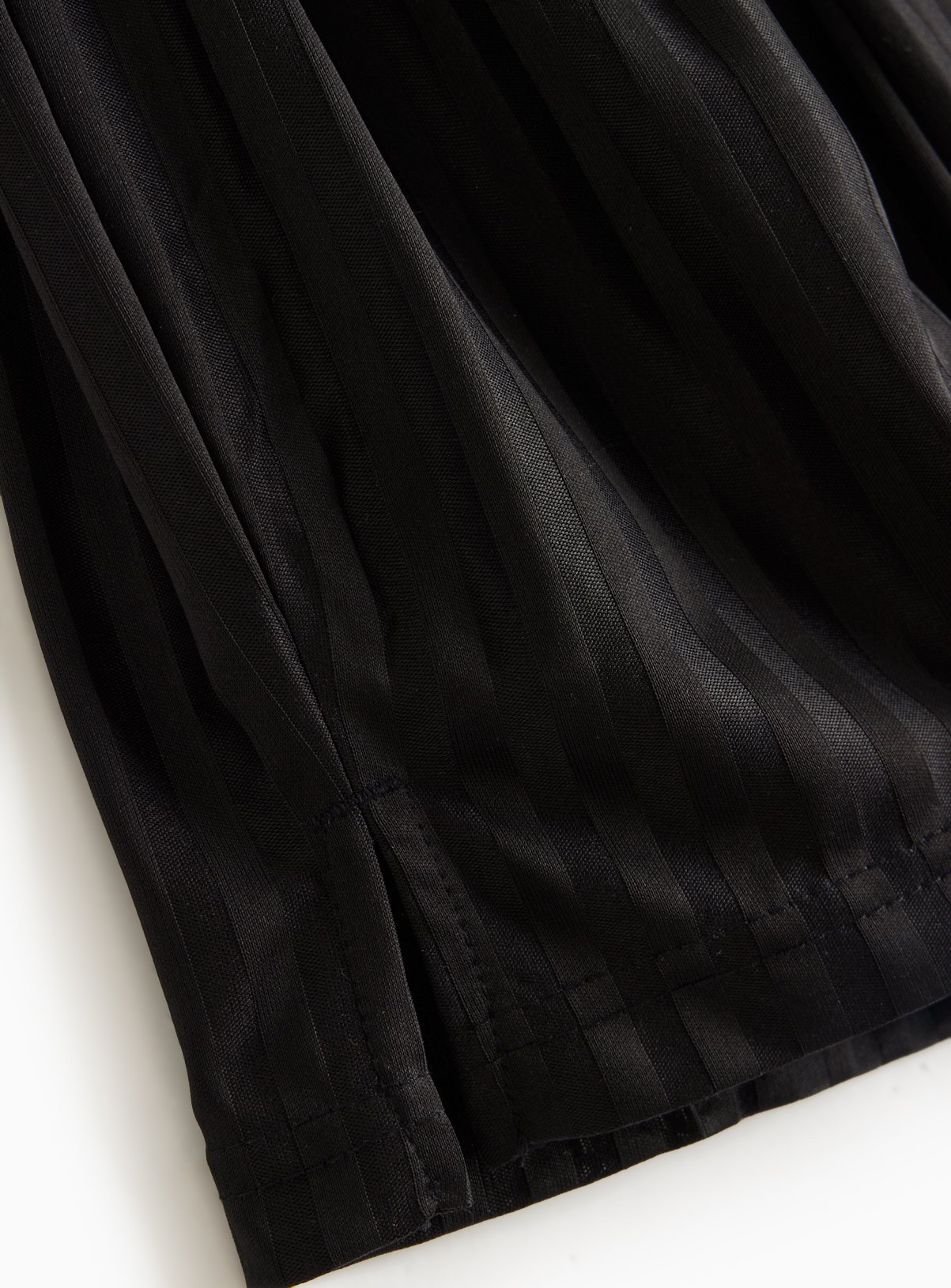 2 Pack Black Football Shorts 10 years - Image 5 thumbnail