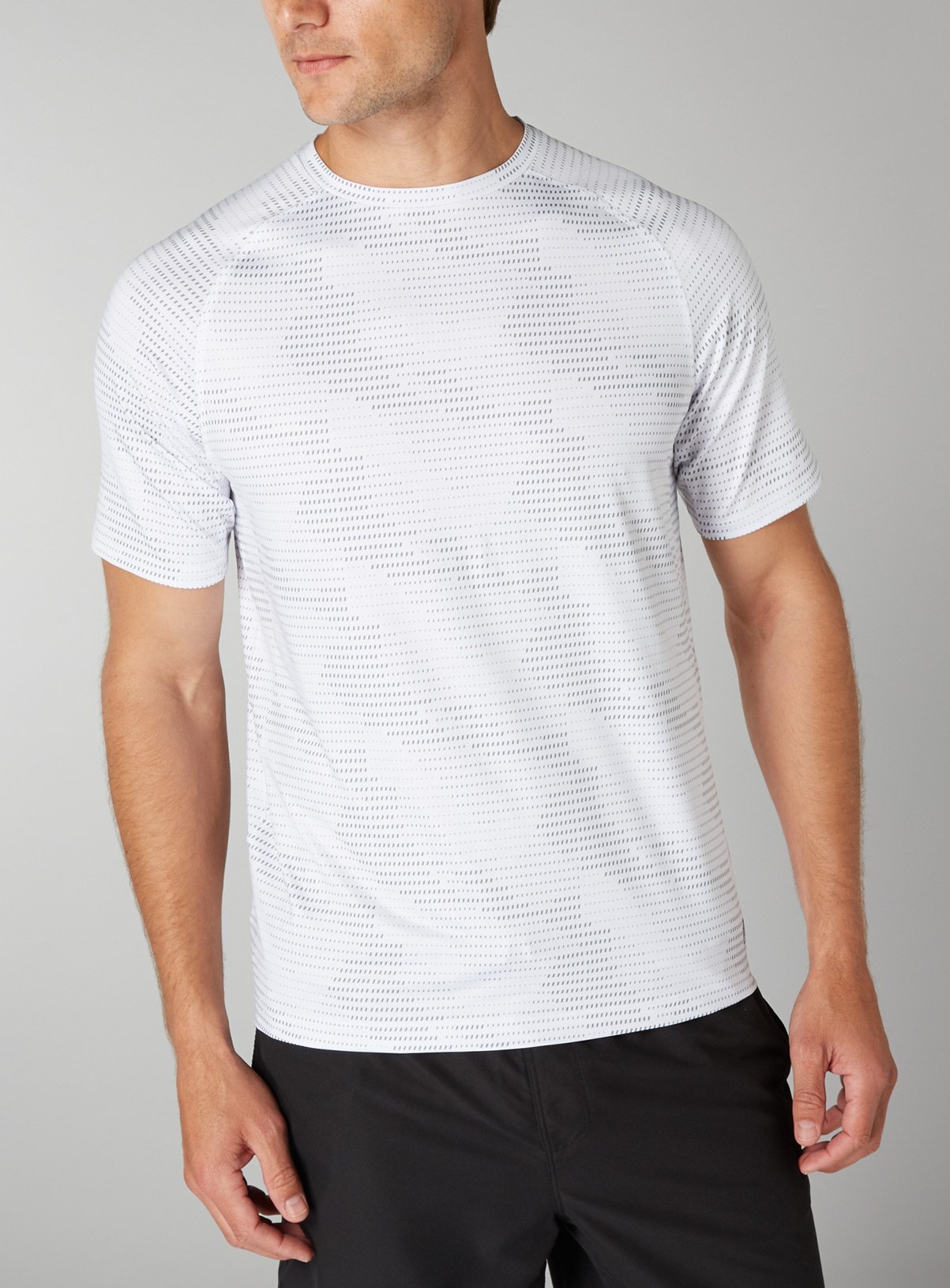 Admiral White Geometric Print T-Shirt Review