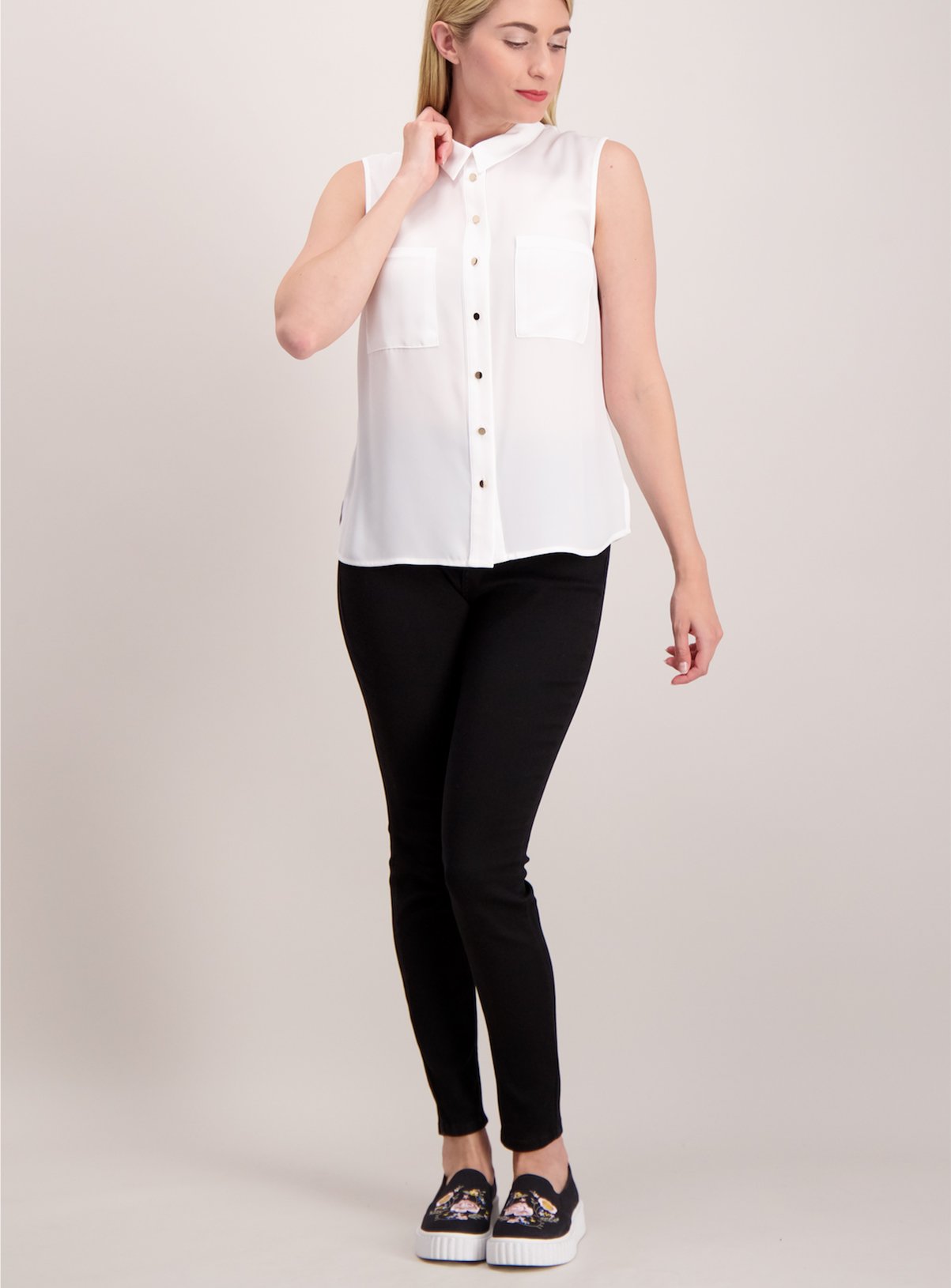 White Sleeveless Blouse Review