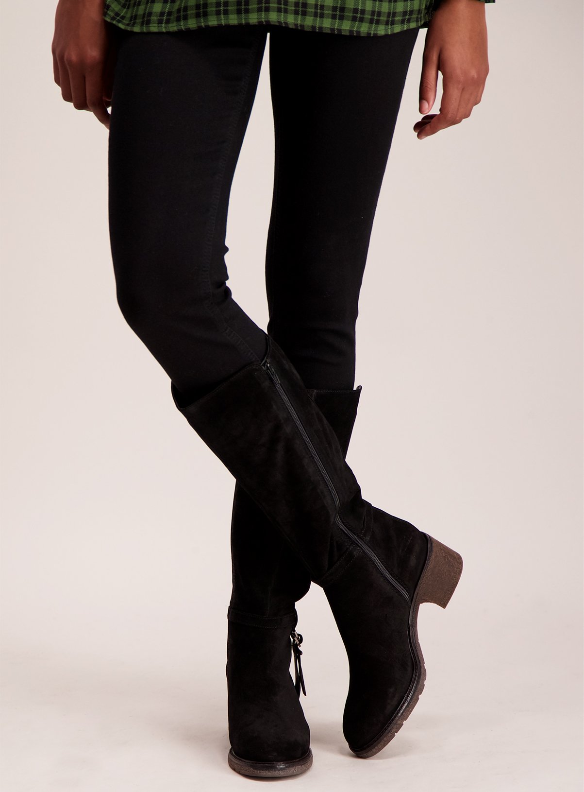 knee high black suede boots with heel