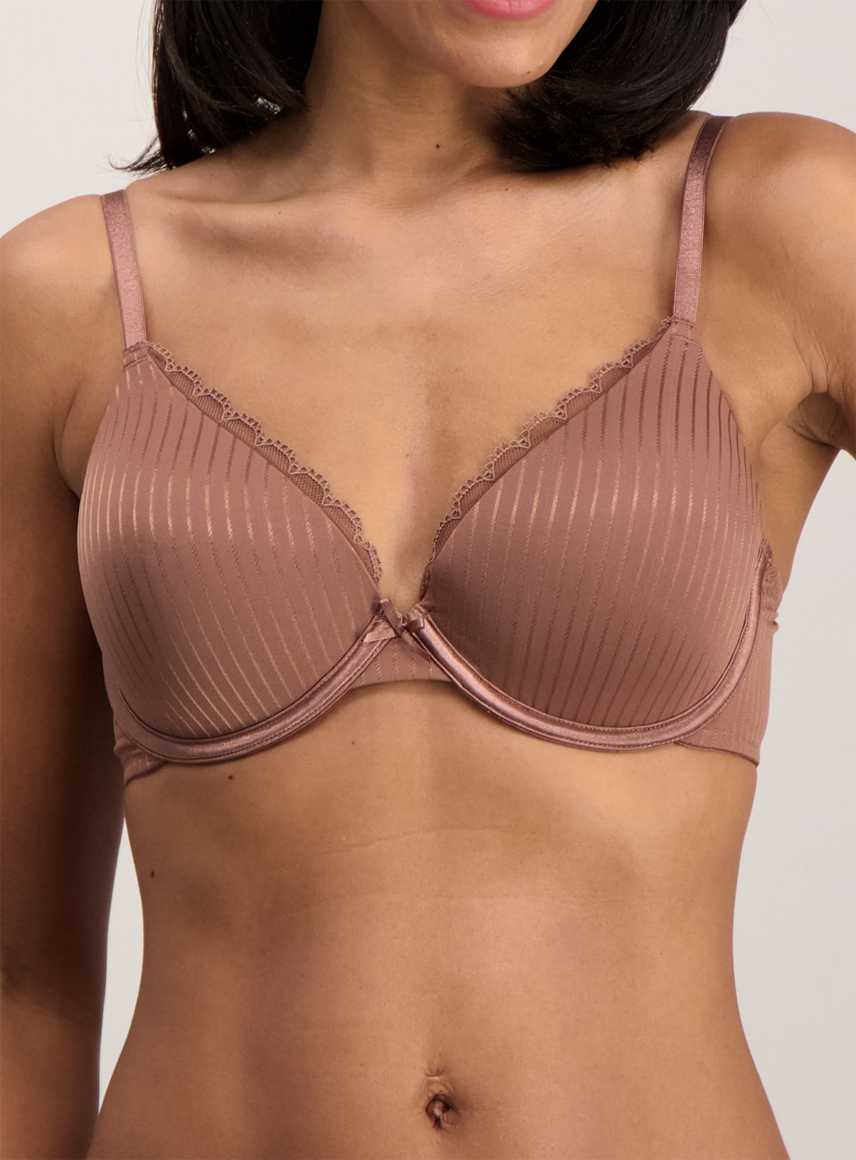 Jacquard Stripe Skin Tone 4 Full Cup Bra Review