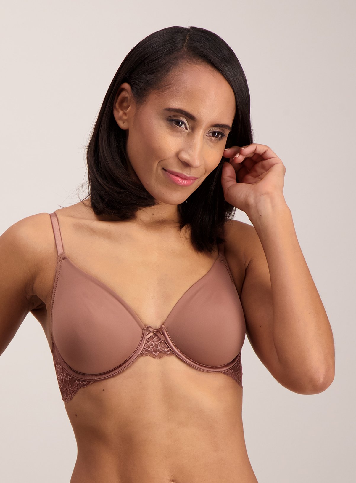 32 b bra