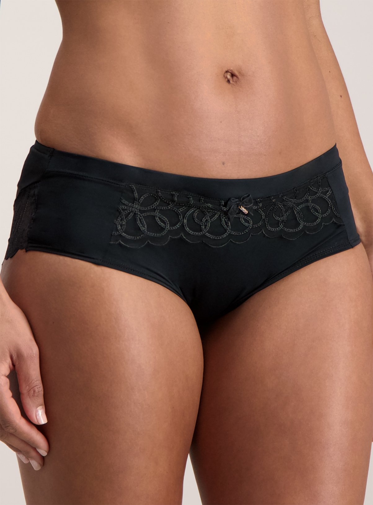 Black Lace Knicker Shorts Review