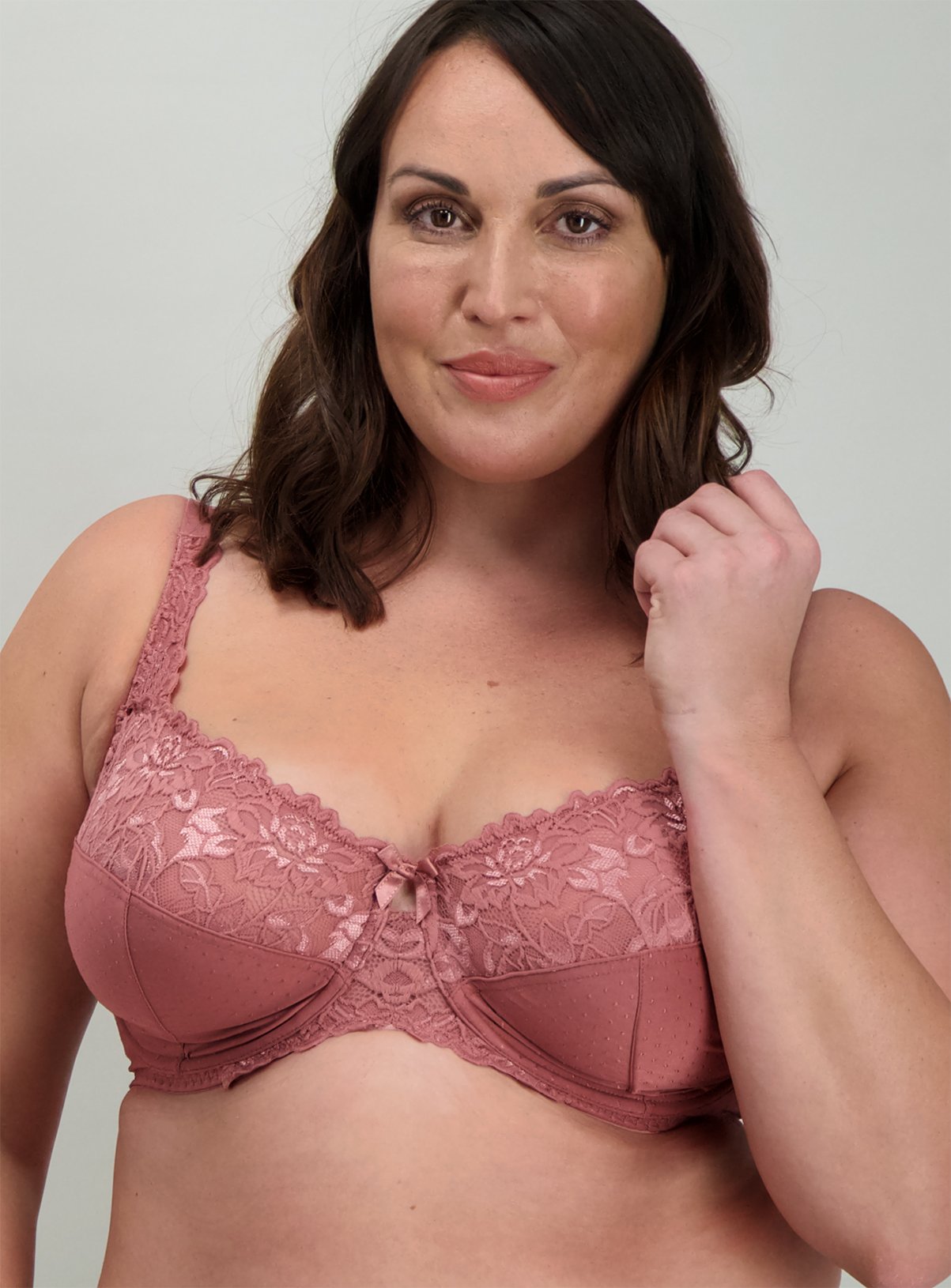 DD+ Pink Comfort Lace Full Cup Bra Review