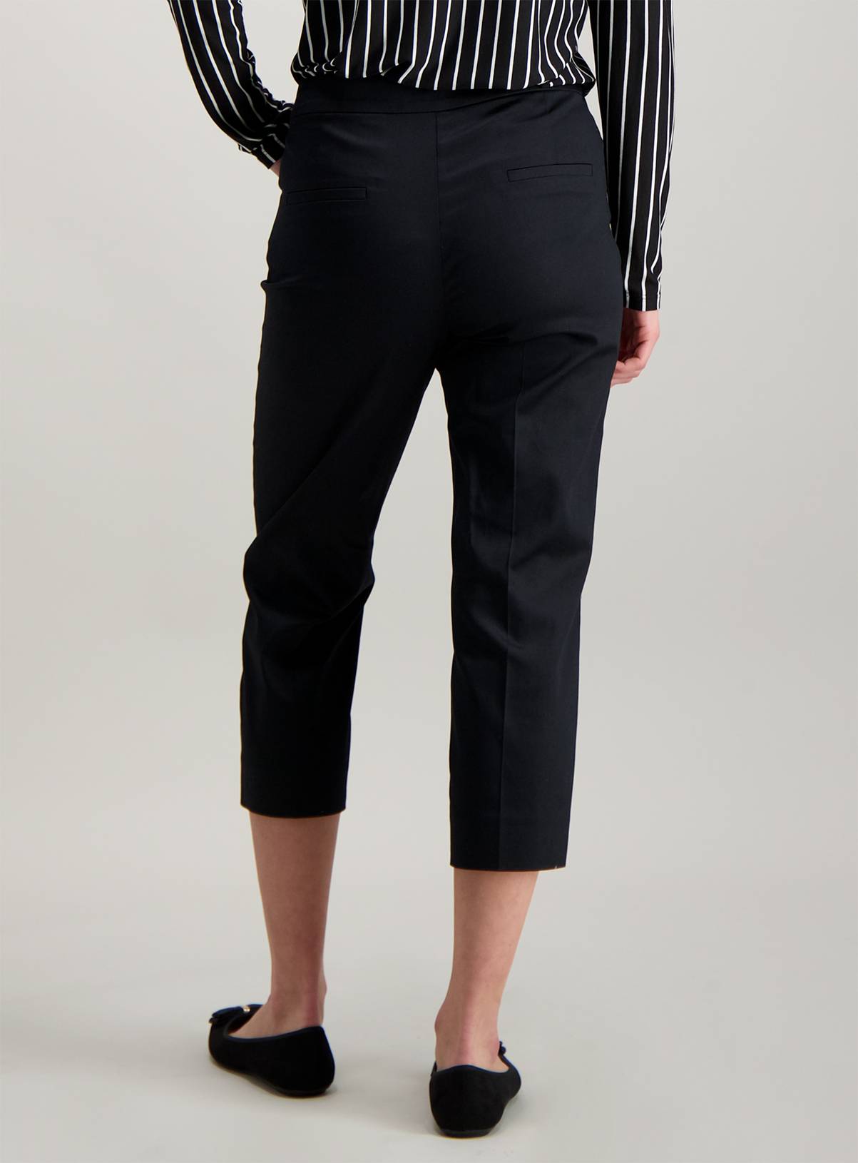 SKU CAPRI PLAIN SS19:Black:24 - Image 4