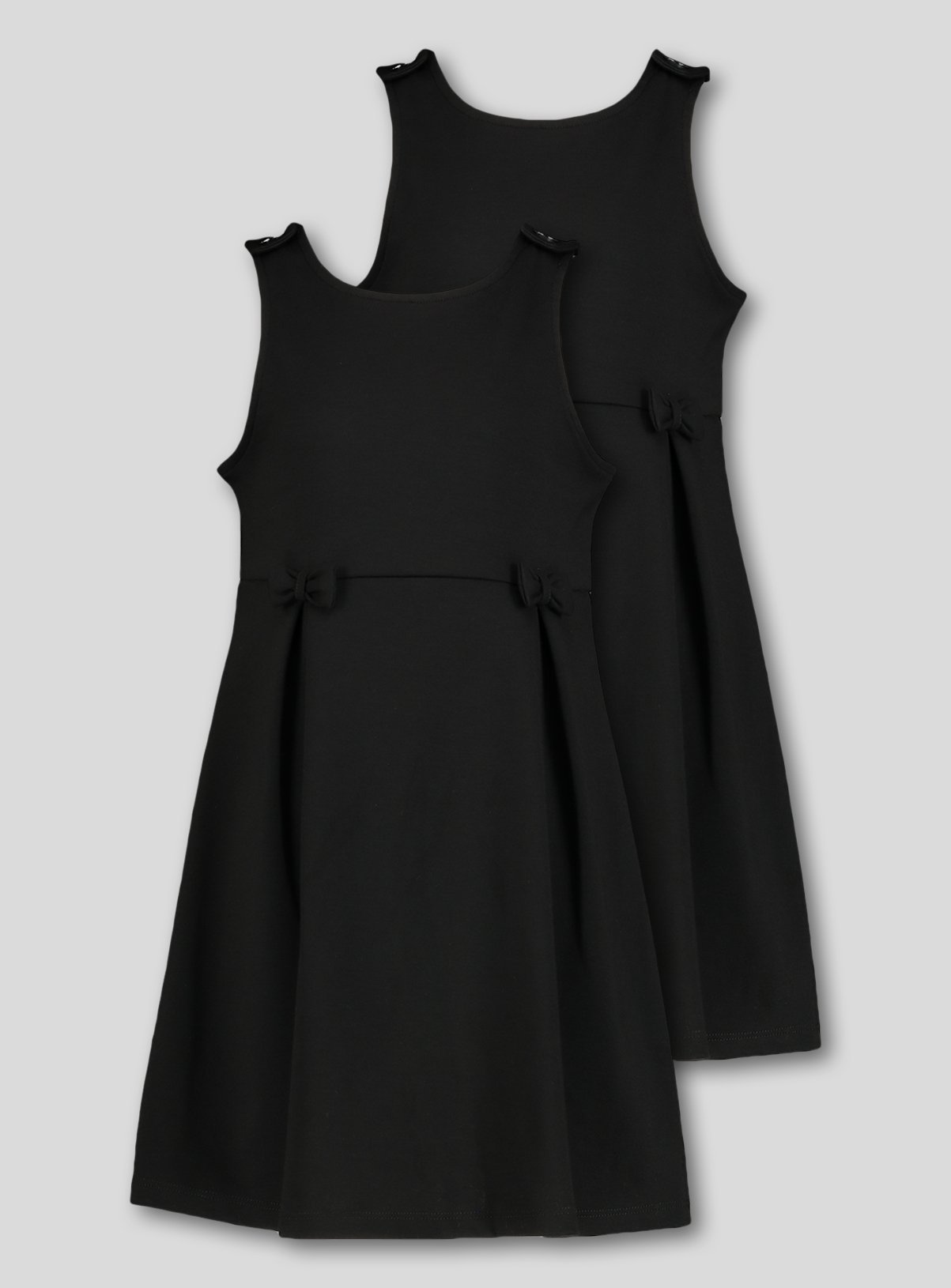 the black pinafore