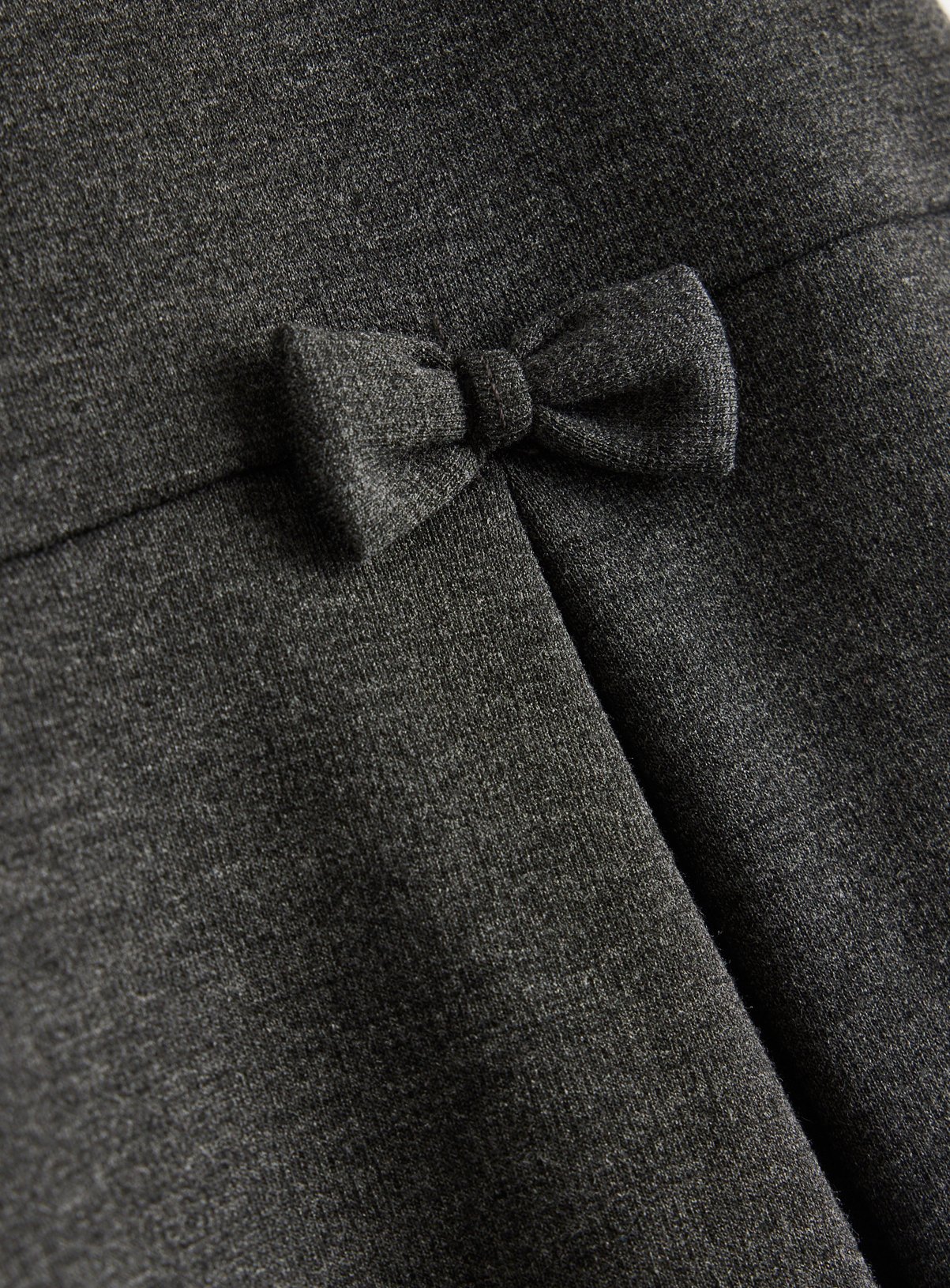 2 Pack Grey Jersey Pinny  10 years - Image 4 thumbnail