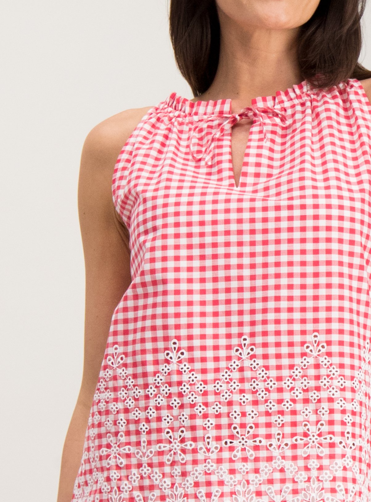 Red Gingham Schiffli Lace Detail Shell Top Review