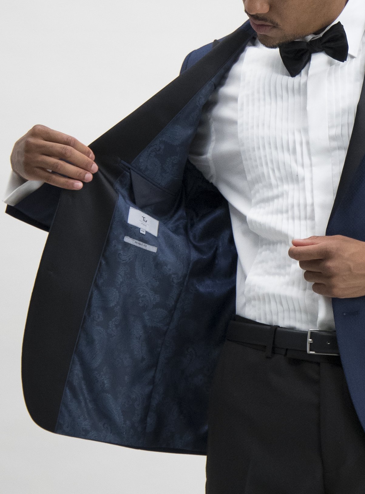 Online Exclusive Navy Skinny Fit Tuxedo Jacket Review