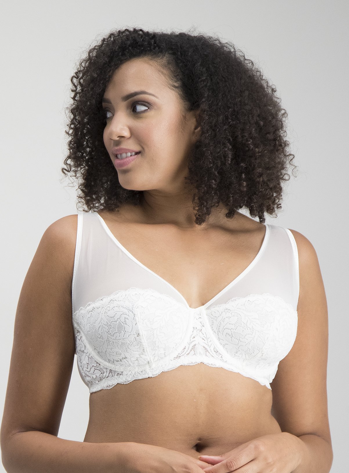 Ivory & Black Underwired Non Padded Lace Plunge Bras 2 Pack Review