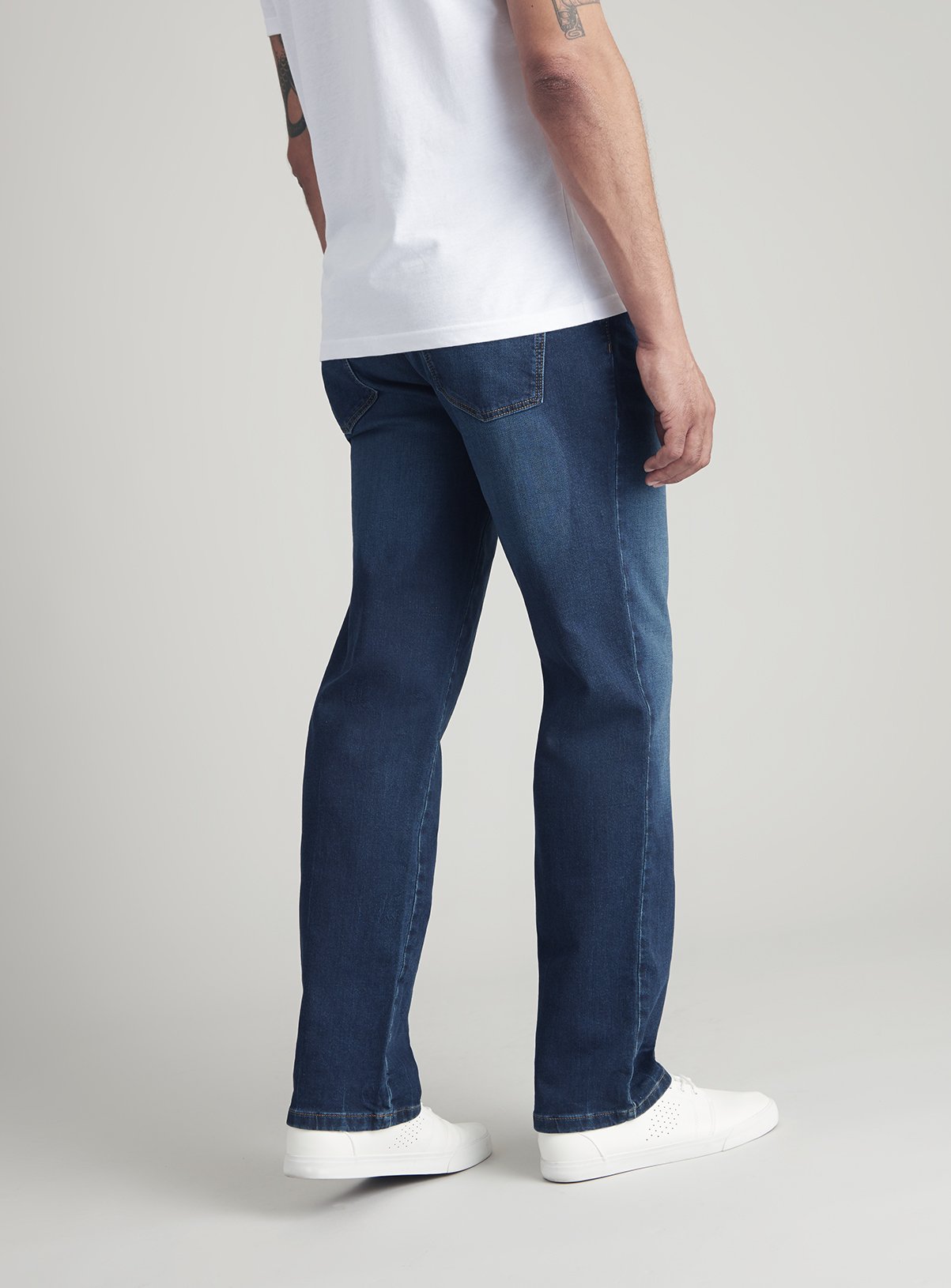 Mid Wash Denim Straight Fit Ultimate Comfort Jeans Review