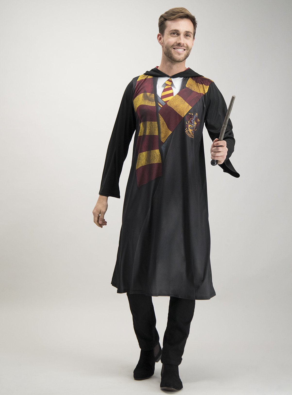 Harry Potter Black Gryffindor Robe & Wand Review