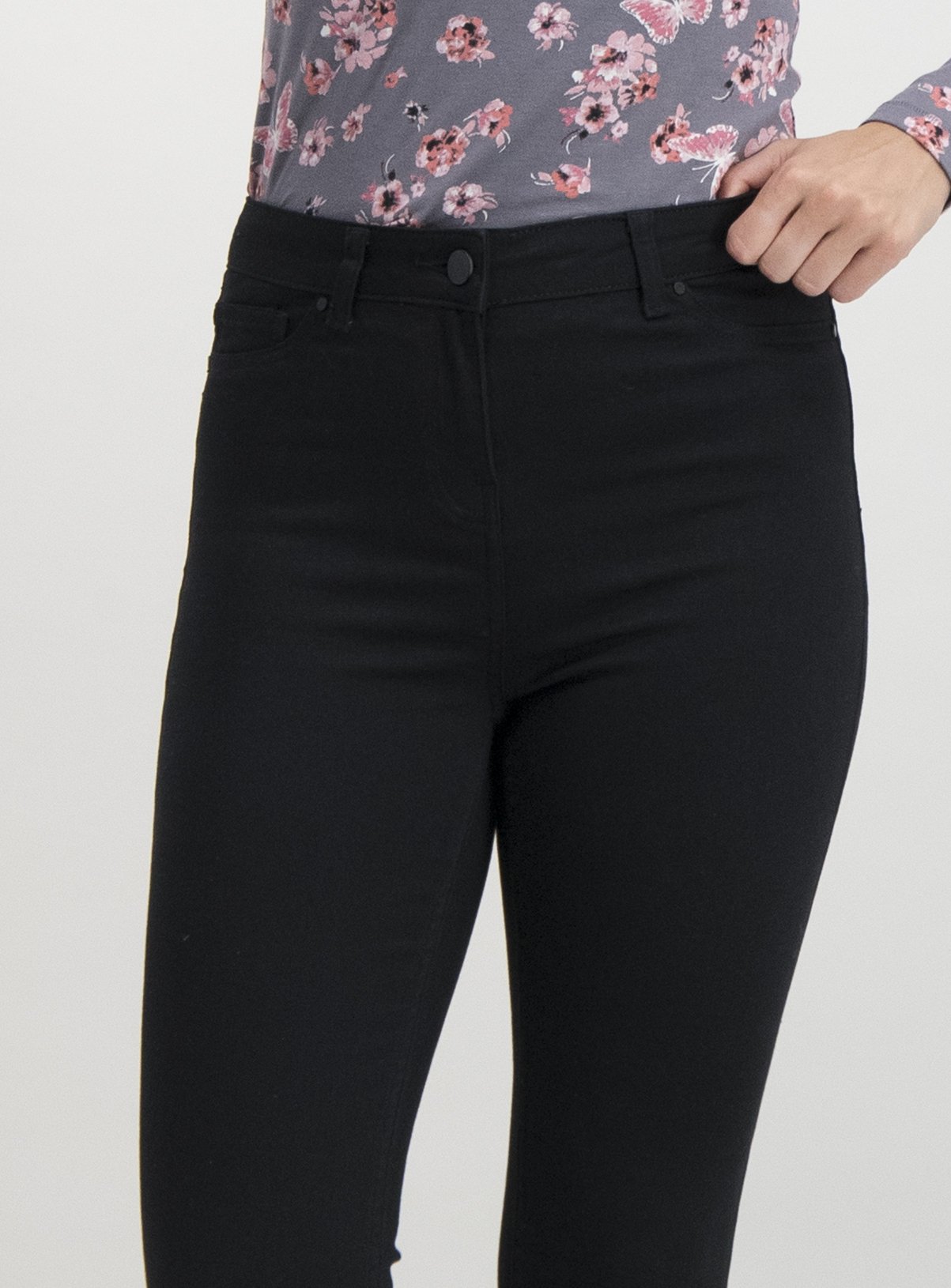 Black Super Stretch Skinny Jeans Review