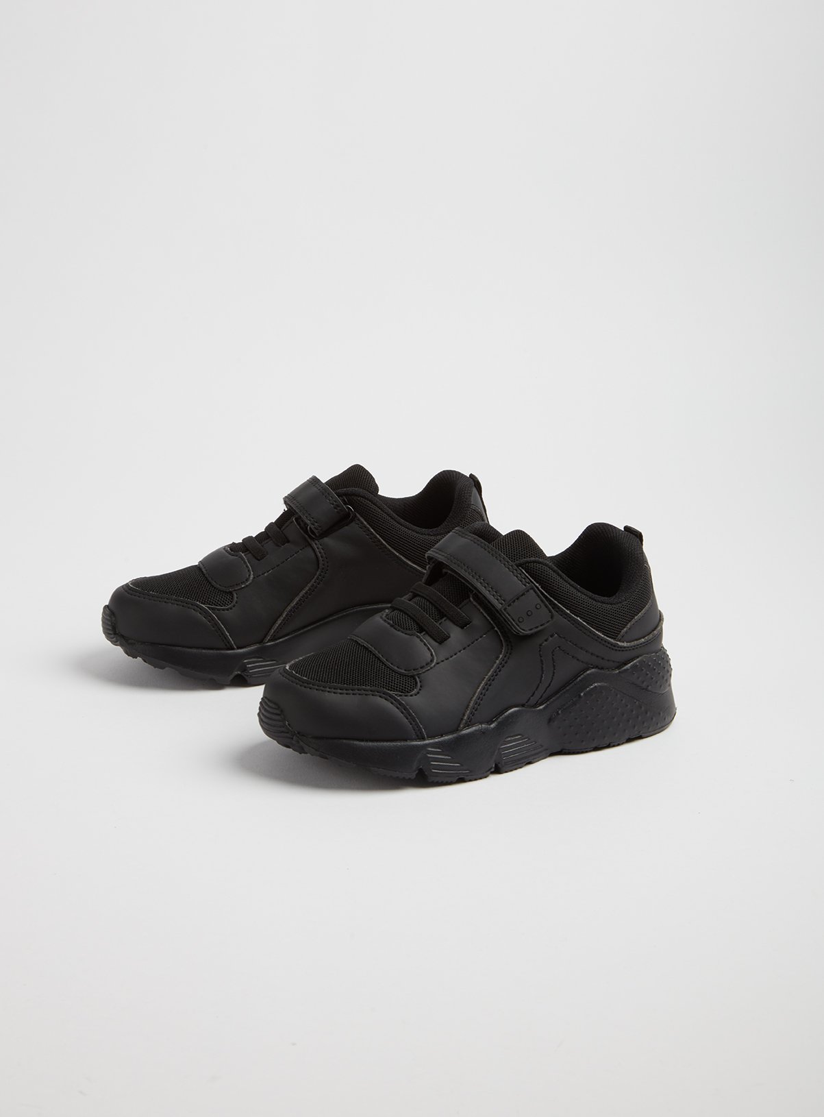 infant boys black trainers